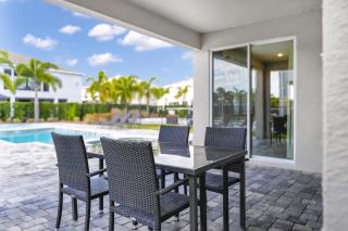 Home With Splash Pad And Slide, Movie Theater & Game Room With Waterpark & Resort Access - 417Sf - 3