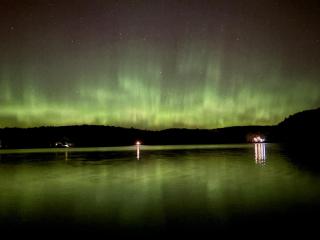 Diamond Lakehouse | SUP, Canoe, BBQ, Aurora Magic - 1