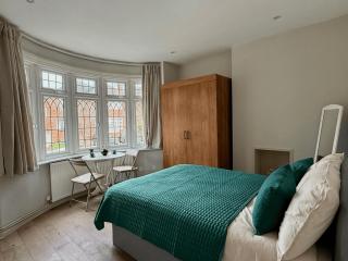 Spacious 3BR Home in Heart of Wimbledon - Londra - 6