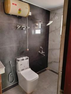 Shri Rudra's Quad Bed Rooms - Bhowāli - 2