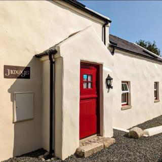 Millers Close Holiday Cottages - Newcastle - 9
