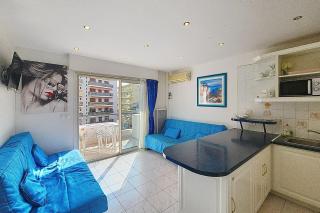 AHC - Versailles- 2 pièces centre ville - 5