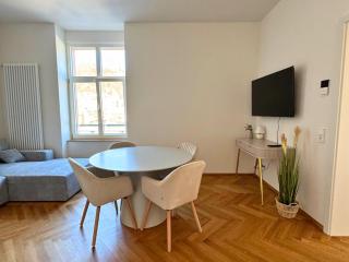 Isaak Apartment Löwenbau E2-W07 - 1