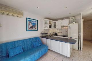 AHC - Versailles- 2 pièces centre ville - 3