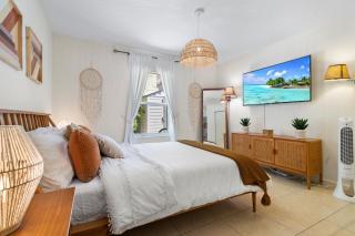 Boho Paradise W Heated Saltwater Pool & Suite - West Palm Beach - 3
