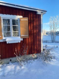 Fairy Lake Retreat! Uniquely Located House with Dock! - 1