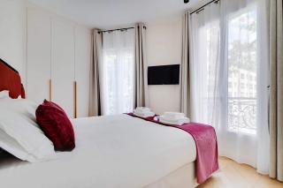 Cozy Entire Apartment Near the Eiffel Tower - Paris - 2