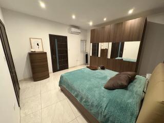 Quiet Ensuite Room - Near Marsaskala & Airport - - 6
