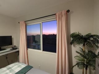 Entire Upstairs with 4 Bedrooms, 2 Baths and private entrance - San Diego - 8