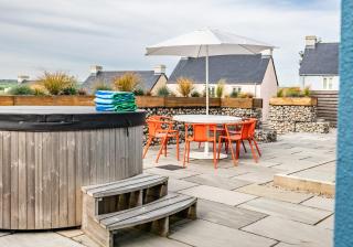 7 Feidr Eglwys - Newport - 1