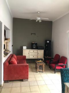 Casa céntrica con pileta y cochera privada - Santiago del Estero - 9