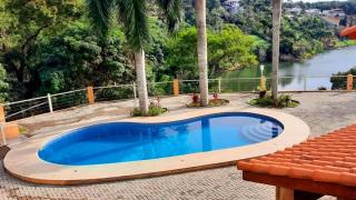 Casa confortável com piscina e rio em Jacareí - Jacareí - 0