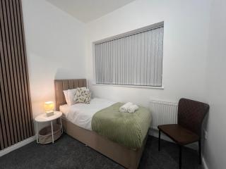 Syster Properties - Glen Meadows - Leicester - 6