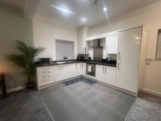 Syster Properties - Glen Meadows - Leicester - 3