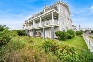 Direct Ocean Front Townhouse! An oceanside gem perfect for any vacation! - Brigantine - 0