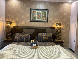 Elegant Retreat 203 Suite Apartment - Murree - 9