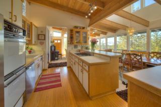 Enviable Lake Mountain Views Wth Waterfall - South Lake Tahoe - 8