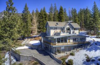 Enviable Lake Mountain Views Wth Waterfall - South Lake Tahoe - 4