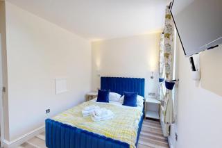 High Tor Hotel - Matlock - 6