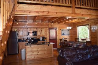 Lovely Cabin-Close To All The Fun! - Gatlinburg - 2
