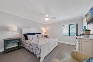 Stunning beachfront view and large balcony with pool access - New Smyrna Beach - 9