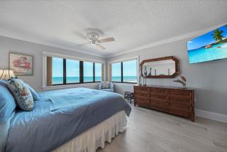 Oceanfront corner views with wrap around balcony and complex pool - New Smyrna Beach - 9