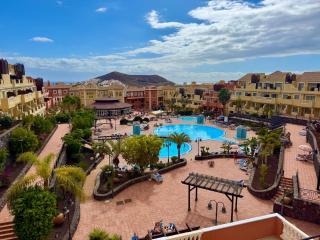 Prime Las Americas Getaway - Apartment with Huge Private Terrace & Pool Access - Los Cristianos - 5