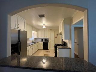 Quiet, Spacious, Historical District Home Near HOU Hobby Airport - Houston - 7