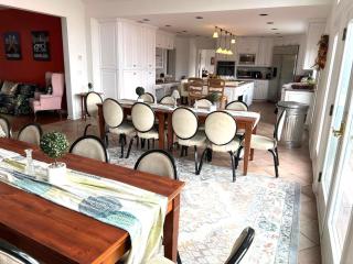 THE VILLA Farm For Stay or For the Day Sleeps 20 more - - 1
