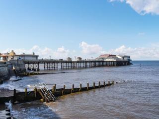 High Tide - Cromer - 1