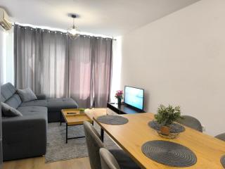 Majestic Beach Apartment - Burgas - 4