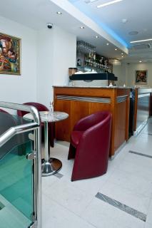 Hotel Croatia - 1