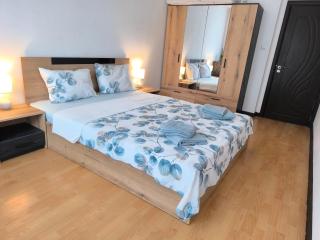 Majestic Beach Apartment - 6