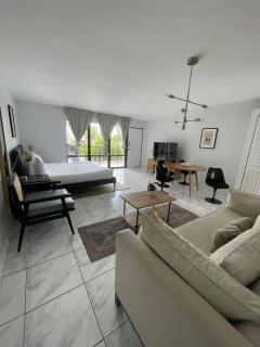 Mozart #207 - Fort Lauderdale - 1