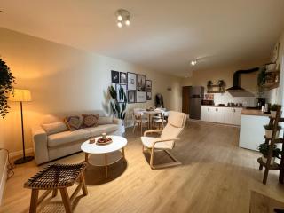 Gorgeous Seaside Apartment #2 - Sarandë - 9