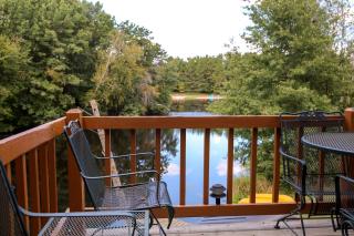 Family-Friendly Cabin Rental on a Private Lake near Wisconsin Dells - Tomah - 9