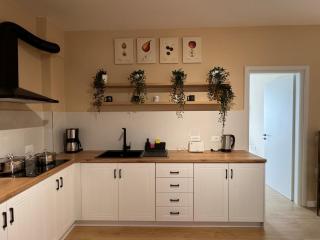 Gorgeous Seaside Apartment #2 - Sarandë - 6