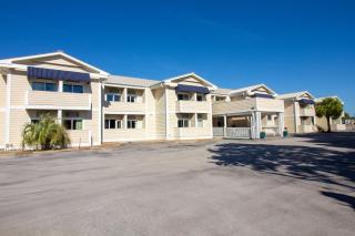 Palm Suites - Atlantic Beach - 9