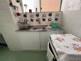 Apto Clássico, 2 quadras da Praia, Copacabana Palace e Metrô - Ar Condicionado - Muito bem Equipado - 5