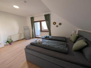 AMLiving - Wohnen mit viel Platz - Ganzes Haus mit Garten und Garage - Ramstein-Miesenbach - 6