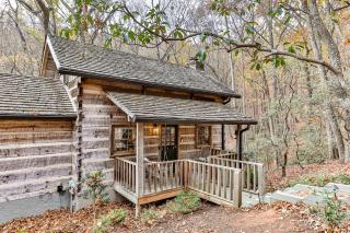 Bluebird Day - Romantic Creekside Cabin in Big Canoe- Modern Amenities, Fire Pit, Creek Views, Hiking Trails - Big Canoe, GA - Jasper - 7