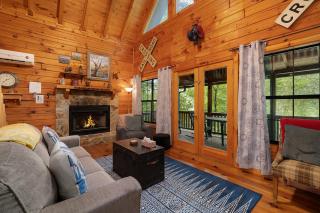 All Aboard - Log Cabin, Game Room, Hot Tub, Lake View, Private Dock - Blue Ridge, GA - Blue Ridge - 0