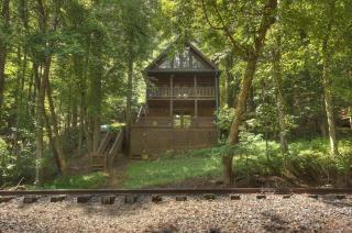 All Aboard - Log Cabin, Game Room, Hot Tub, Lake View, Private Dock - Blue Ridge, GA - 3
