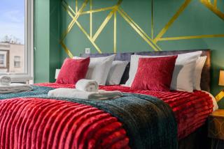 Dapper Suite in bustling Holloway, Islington by Gold Stays - London - 3