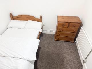 Serene Suite Room 4 - Southampton - 7