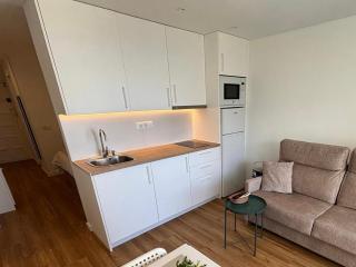 Modern apartment with pool and balcony - San Bartolomé - 7