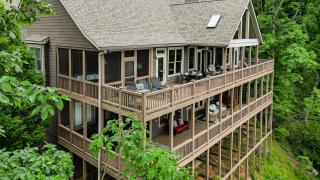 Endless Sky Lodge - Luxury Big Canoe Cabin with Hot Tub - Jasper - 5