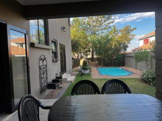 Fourways Luxe 5-Bed Home - 4