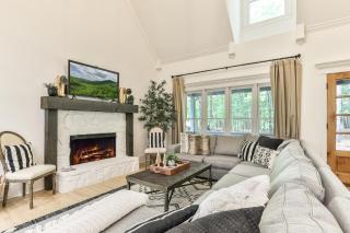 Robins Nest at Big Canoe - Big Canoe, GA - Enjoy Peaceful Forest Views, Rack Up a Game of Pool, and Enjoy Game Nights in the Gam - 5