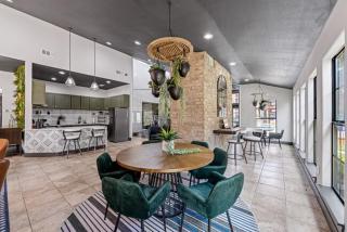 The Landry 174 Spacious and Cozy 2 Bedroom 2bth - 3